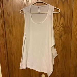 New Fabletics Breezy Tank Size Medium